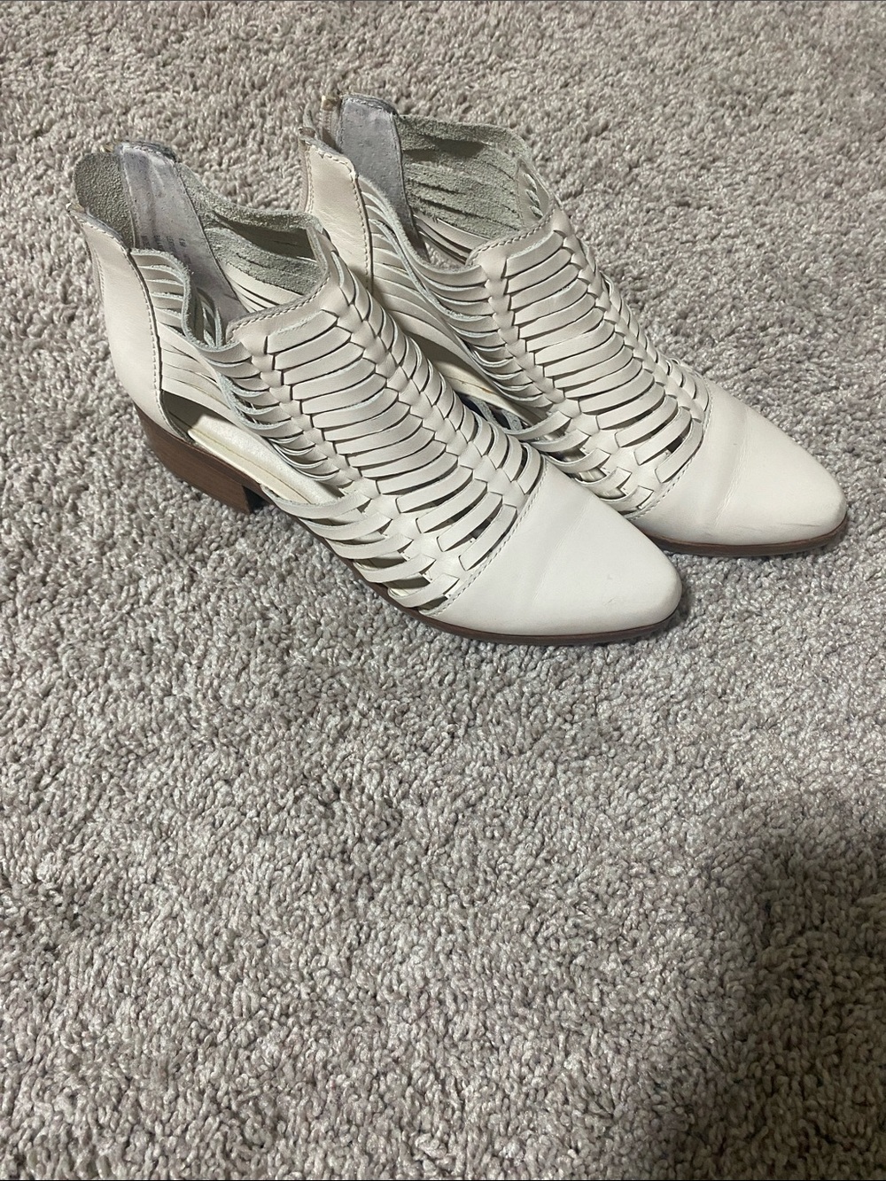 Treasure & Bond White Woven Cutout Mules